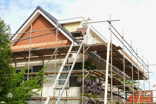 Outside,Renovation,Of,Modern,Residential,House,,Scaffolding,Tower